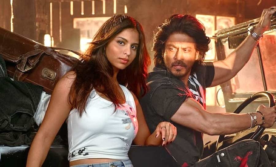 ‘সুহানাকে নিজে অভিনয় করে দেখিয়ে দিচ্ছেন শাহরুখ’— ‘কিং’ ছবির শুটিং অভিজ্ঞতা শোনালেন খরাজ মুখোপাধ্যায়